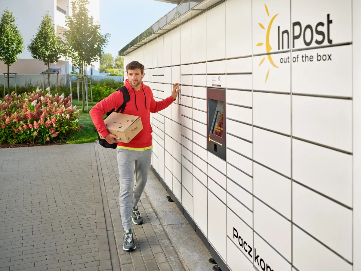 Usługi kurierskie dla biznesu e-commerce – kluczowe aspekty współpracy z firmami kurierskimi