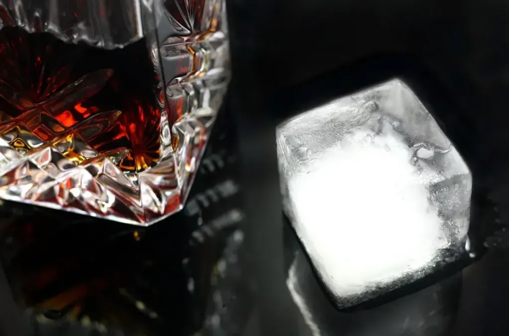 Brandy: Wyjątkowy alkohol – historia i rodzaje